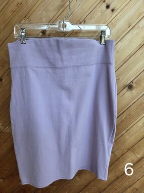 Hybrid & company Lilac Pencil Skirt